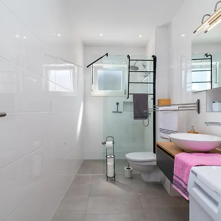 Lotus * トロギール