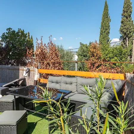 Lotus トロギール