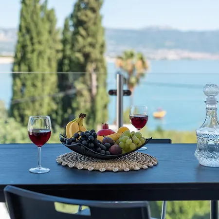 Lotus トロギール